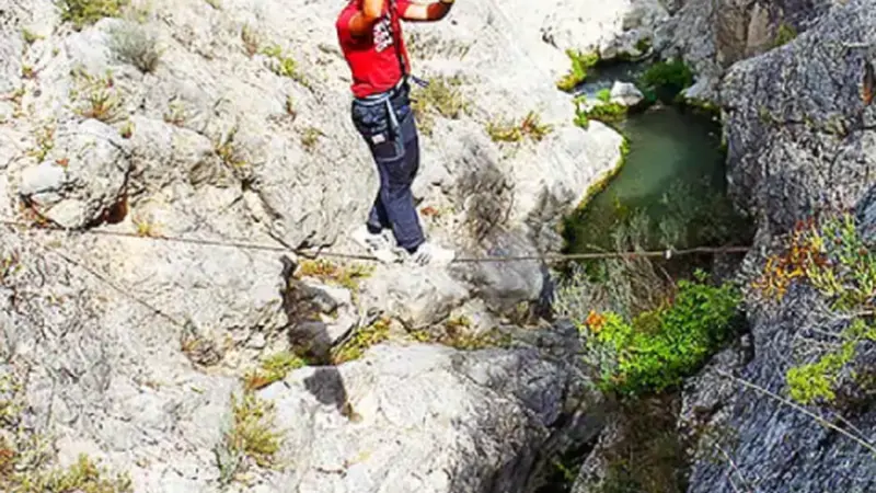 Multiaventura en el Salt de Benilloba