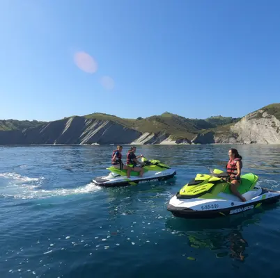 Ruta del Flysch en Moto de Agua desde Zumaia a Mutriku