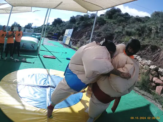 Circuito de humor amarillo con barbacoa y paella en Campanillas