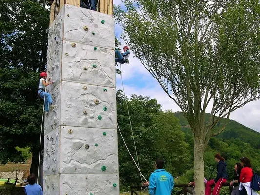 Cursos de escalada para todos los niveles en Asturias desde Arriondas