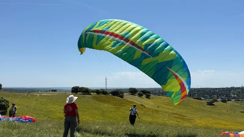 Curso de iniciación al parapente en Madrid