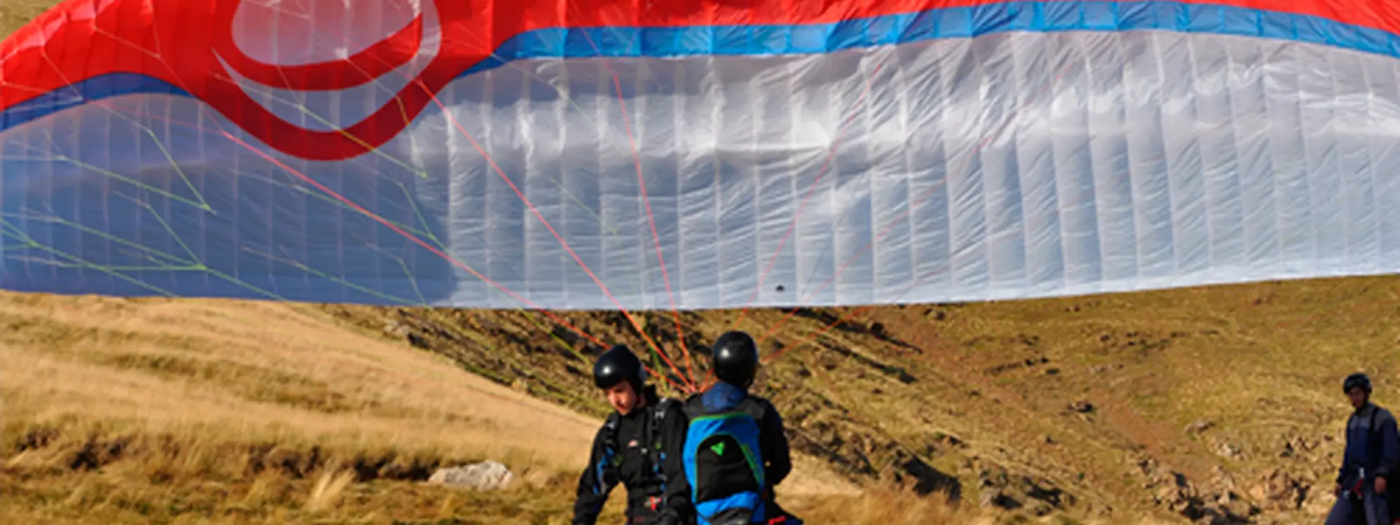 Curso de parapente iniciación en Castejón de Sos