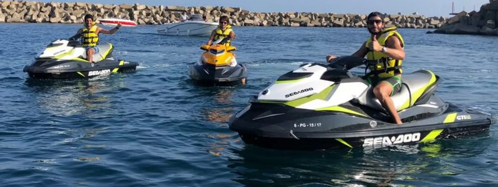 Alquiler de motos de agua en Mil Palmeras