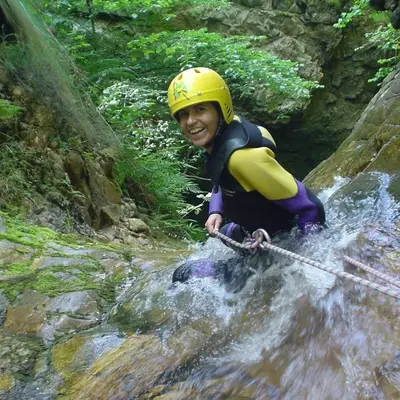 Barranquismo acuático en el barranco La Molina en Cabrales, Asturias