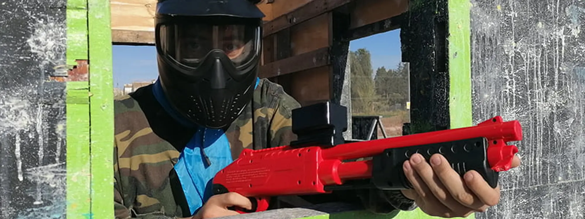 Paintball infantil con bolas ilimitadas y opción de menú infantil en Puente Tocinos