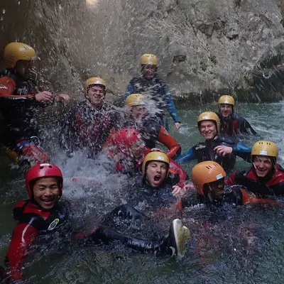 Barranquismo acuático nivel iniciación en el Barranco de Mela desde Abdet