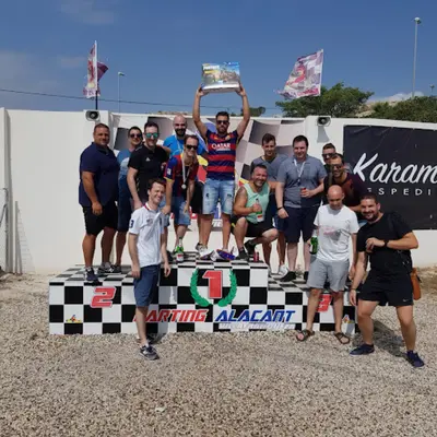 GRAND PRIX: Simulación de un fin de semana de carreras F1 con Kart Cadete y Senior
