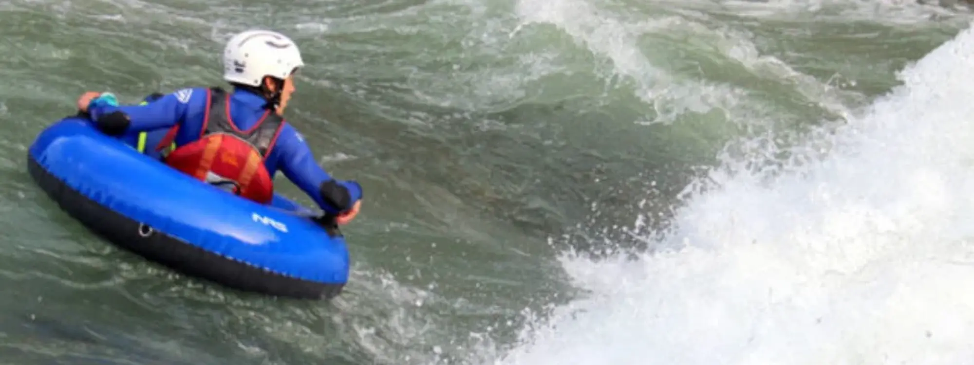 Tubing extremo en el río Gállego desde Murillo de Gállego, Zaragoza