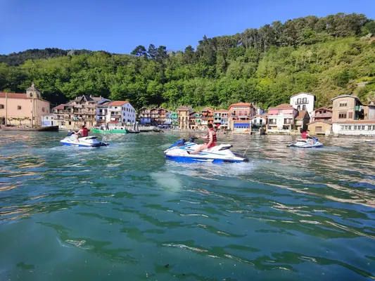 Ruta en moto de agua a San Juan de Luz desde Hondarribia