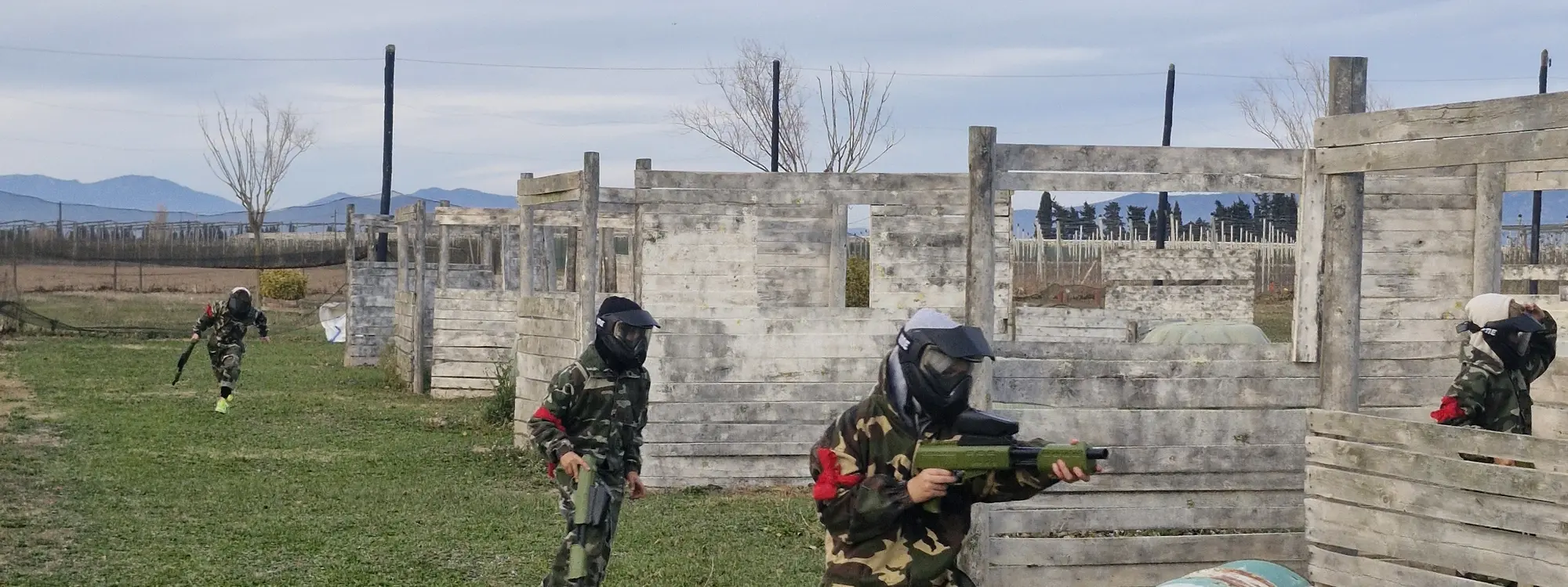 PACK NIÑOS: Paintball + Humor amarillo en Sant Pere Pescador