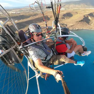 Tour aéreo en Paratrike con el campeón del mundo, Daniel Crespo, desde Adeje, Tenerife