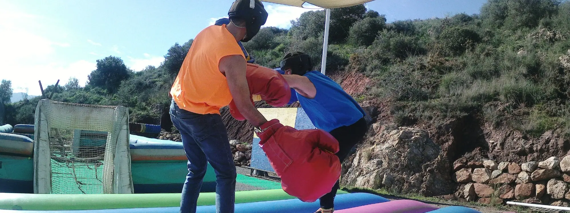 Circuito de humor amarillo con barbacoa y paella en Campanillas