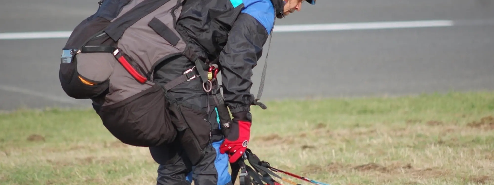 Bautismo de vuelo en parapente en Sopelana, playa de Barinatxe