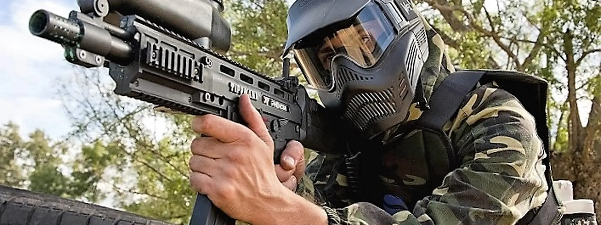 Paintball adulto y opción de menús, barbacoa y barra libre en San Lorenzo del Escorial, Madrid
