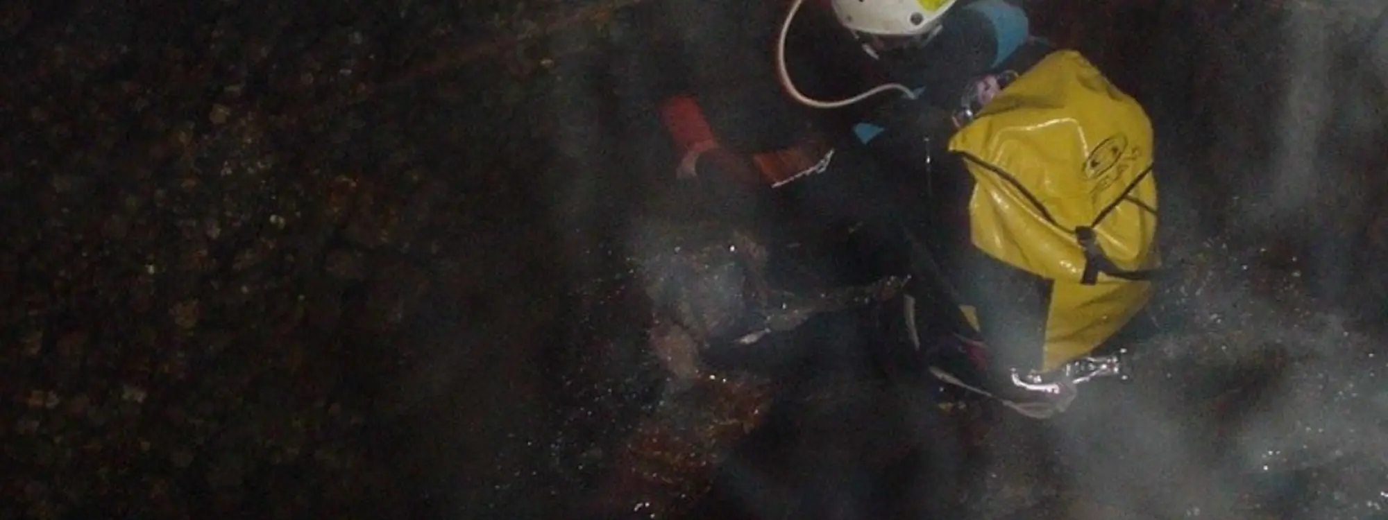 Espeleología en la Cueva de Pando desde Arriondas, Asturias