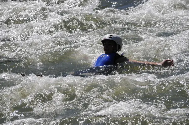 Rafting en los Picos de Europa por las bravas aguas de los ríos Deva y Cares