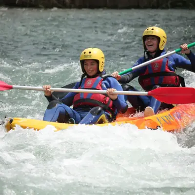 Travesía en canoa doble por el embalse de la Peña, Huesca