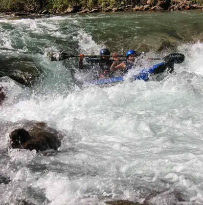 Kayak hinchable en la Sierra de Gredos