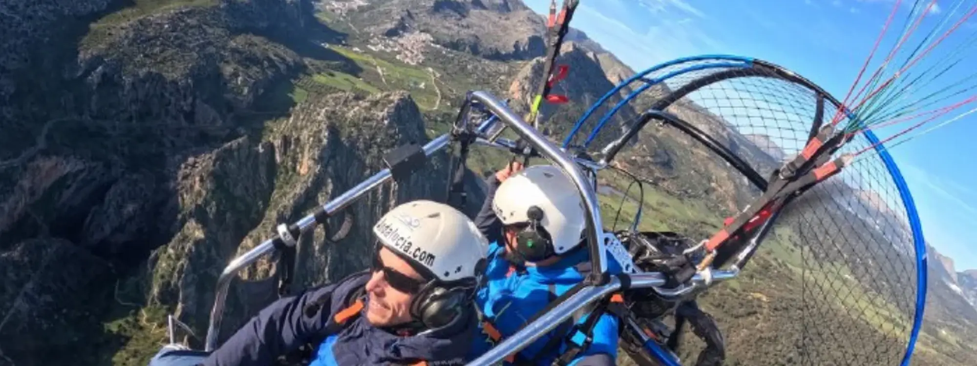 Vuelo en paramotor en Ronda con vistas a la Serranía