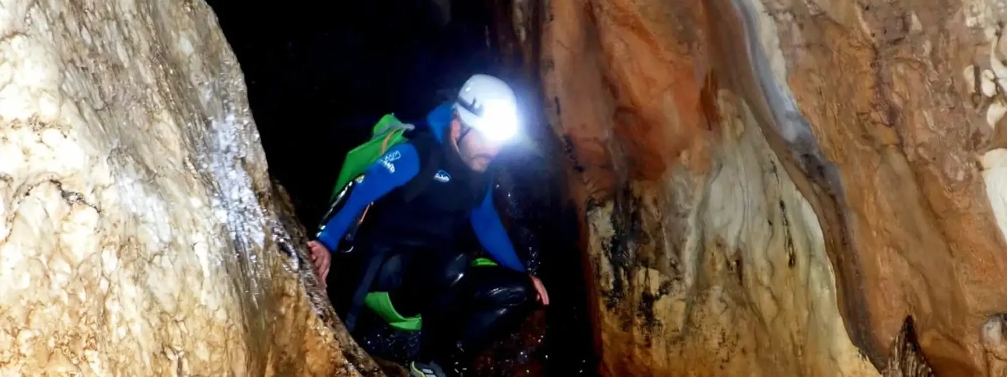 Barranquismo acuático en el barranco de la Leze en Eguino, Álava