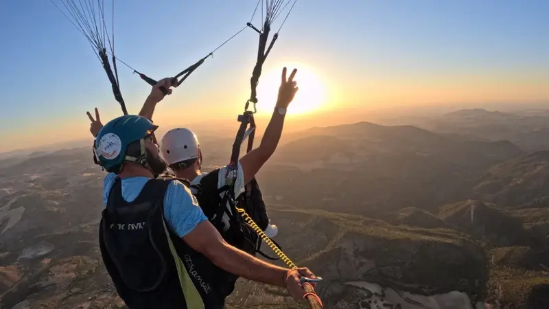 Bautismo de vuelo en parapente en Algodonales