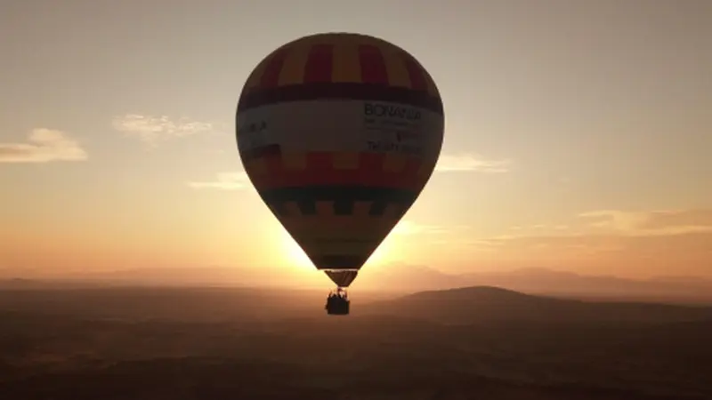 Vuelo en pareja con champagne y canapés Gourmet