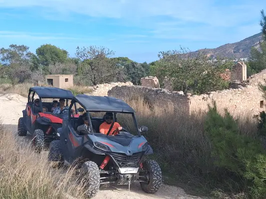 Ruta en buggy de Benidorm a Finestrat entre calas y montaña