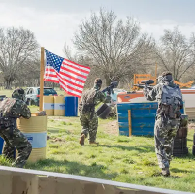 PACK DESPEDIDA SOLTERO/A: Paintball 500 bolas + Menú barbacoa + Barra libre 90 minutos en el Escorial, Madrid