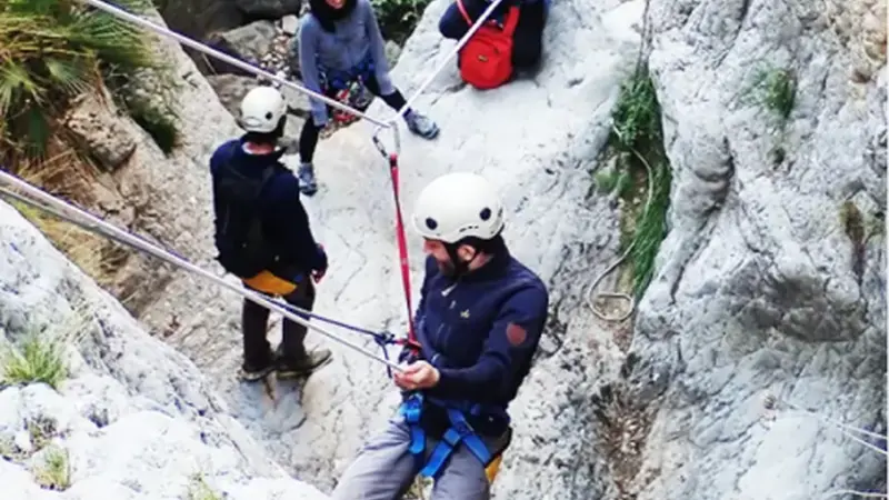 Barranquismo nivel iniciación en el Barranco del Sord desde Abdet