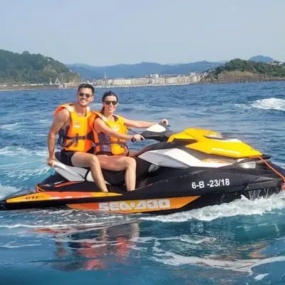 Ruta en moto de agua desde el Puerto Deportivo de San Sebastián-Donostia a Pasaia