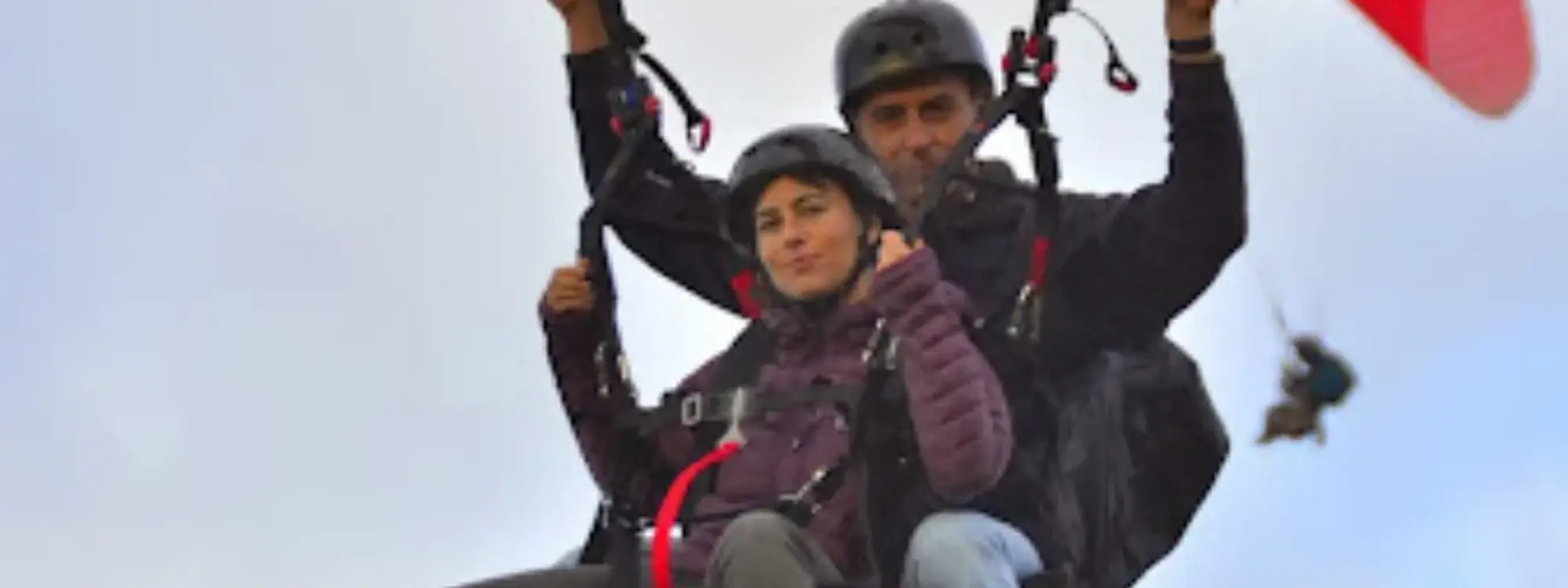 Bautismo de vuelo en parapente en Sopelana, playa de Barinatxe