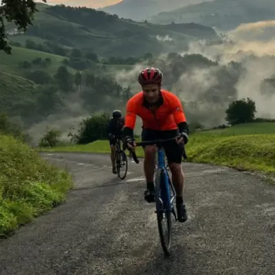 Ruta guiada en bicicleta por carretera por la Costa Vasca desde San Sebastián