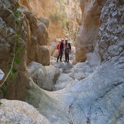 Barranquismo nivel medio en el Barranco de Garx desde Bolulla
