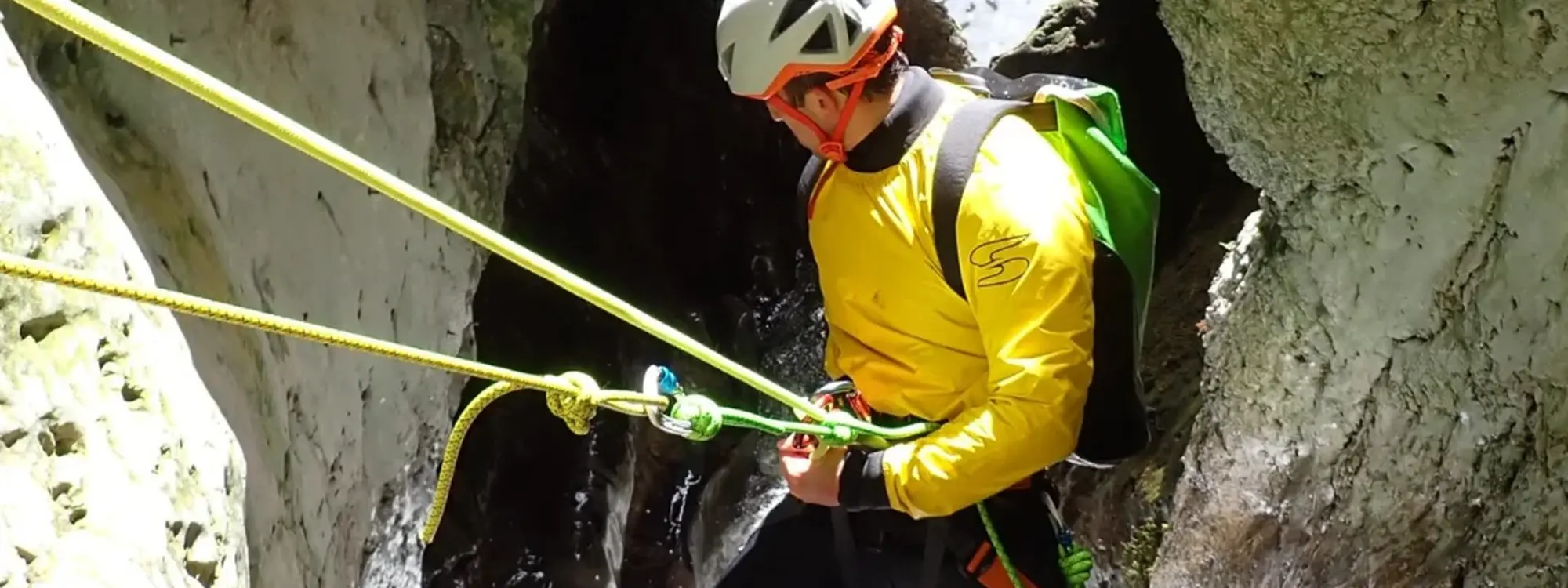 Barranquismo acuático en el barranco de la Leze en Eguino, Álava