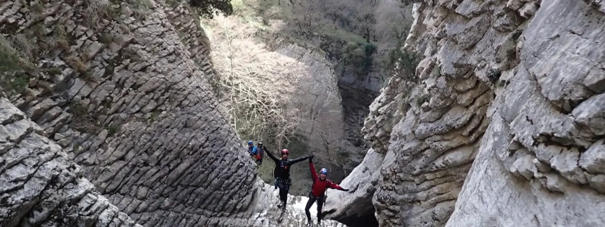 Barranquismo acuático en el barranco Artazul en Aizpún, Navarra