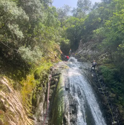 Descenso de Barranco en el río Navedo en Cantabria
