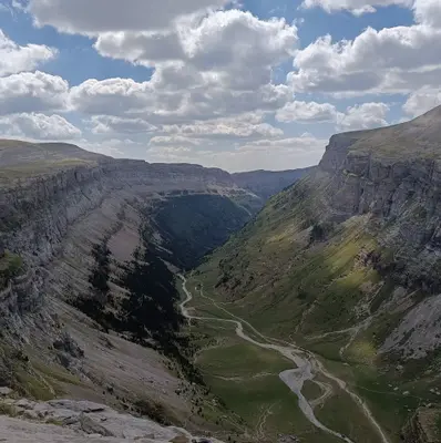 Senderismo al Monte Perdido en un día desde Ordesa