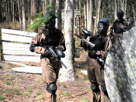 Paintball para adultos en A Zapateira