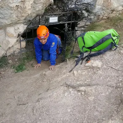 Espeleología en la Cueva La Val de la Zoma desde Ejulve, Teruel