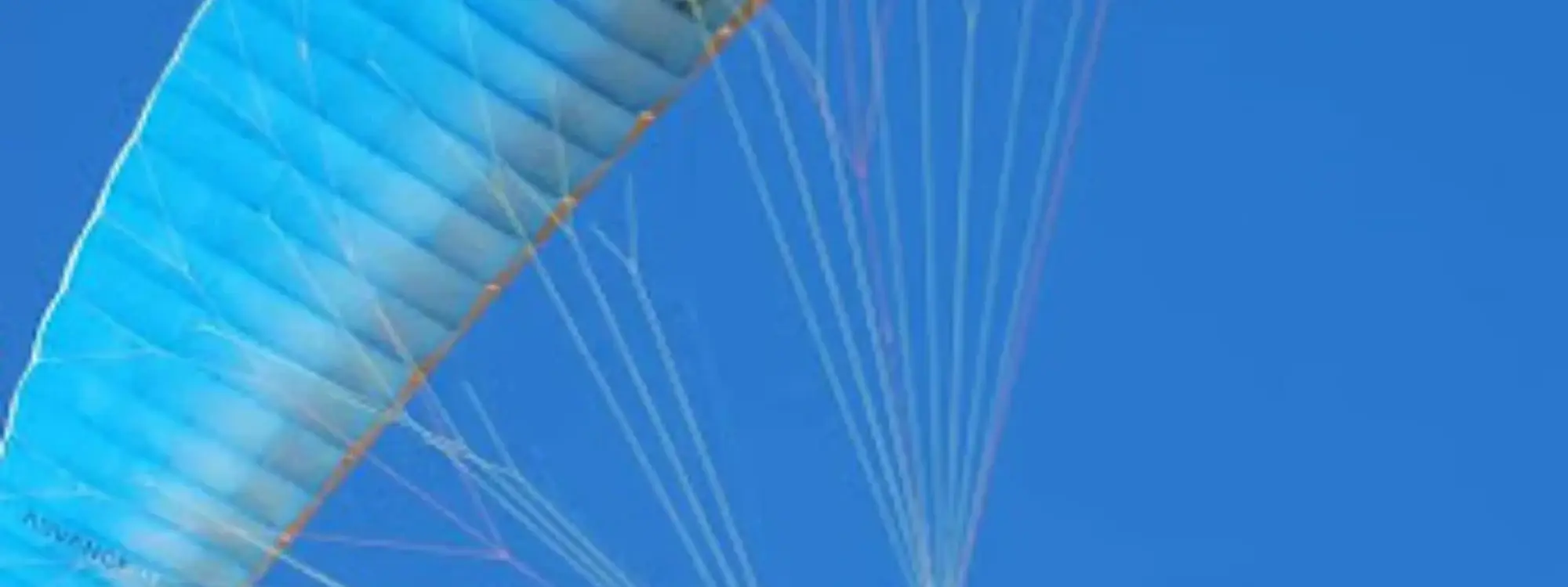 Bautismo de vuelo en parapente biplaza en Cañete La Real