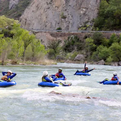 Tubing extremo en el río Gállego desde Murillo de Gállego, Zaragoza