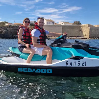 Ruta en moto de agua a la Playa de San Juan desde Alicante