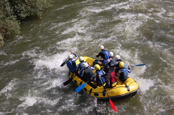 Rafting en el Alto Ebro y 3 tramos diferentes desde Arroyo