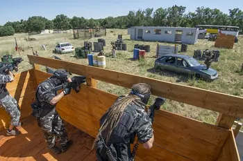 Paintball adulto y opción de menús, barbacoa y barra libre en San Lorenzo del Escorial, Madrid