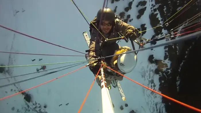 Parapente biplaza con esquís en Cerler