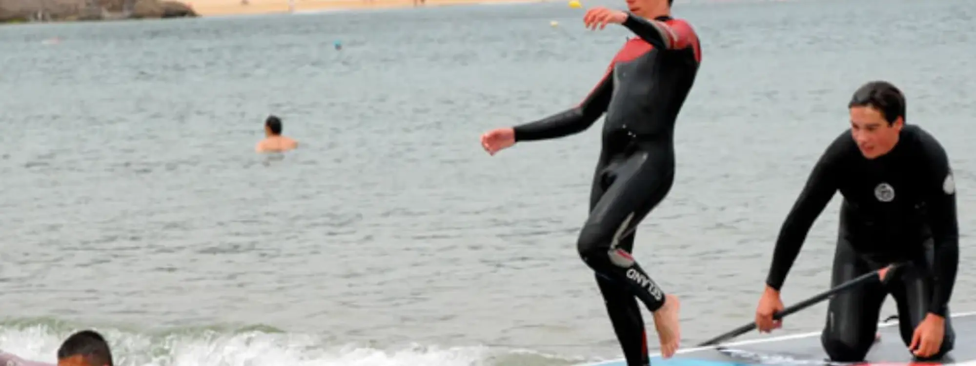 Alquiler de Big SUP (paddlesurf XXL) en la Playa de la Concha en San Sebastián, Guipúzcoa